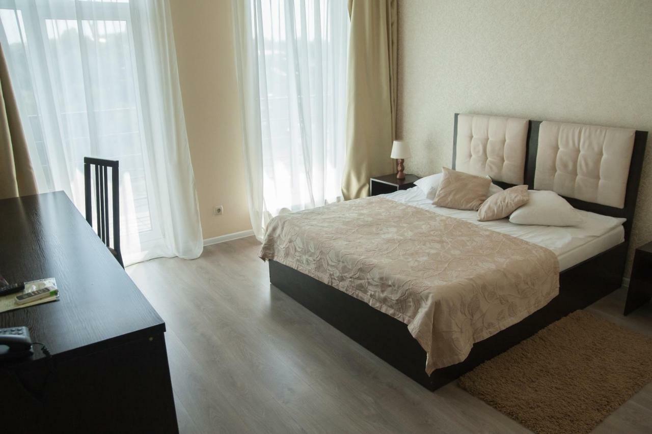 Sovskiye Prudy Hotel Kiev Esterno foto