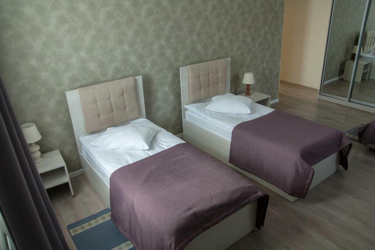 Sovskiye Prudy Hotel Kiev Esterno foto