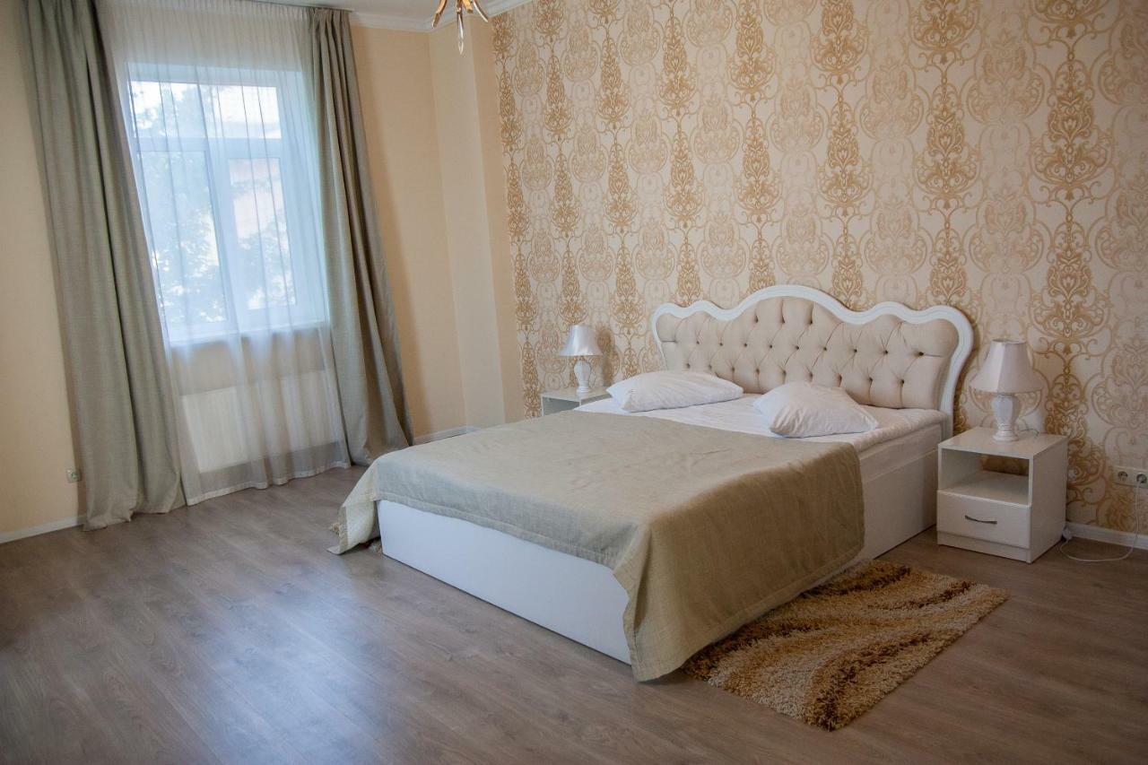 Sovskiye Prudy Hotel Kiev Esterno foto